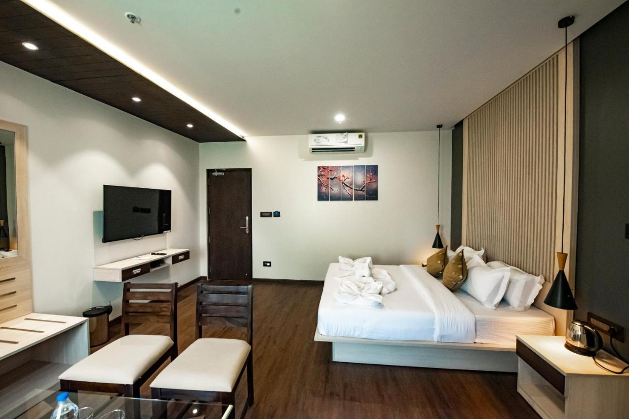 The Royal Palace Hotel 400703 Navi Mumbai Exterior photo