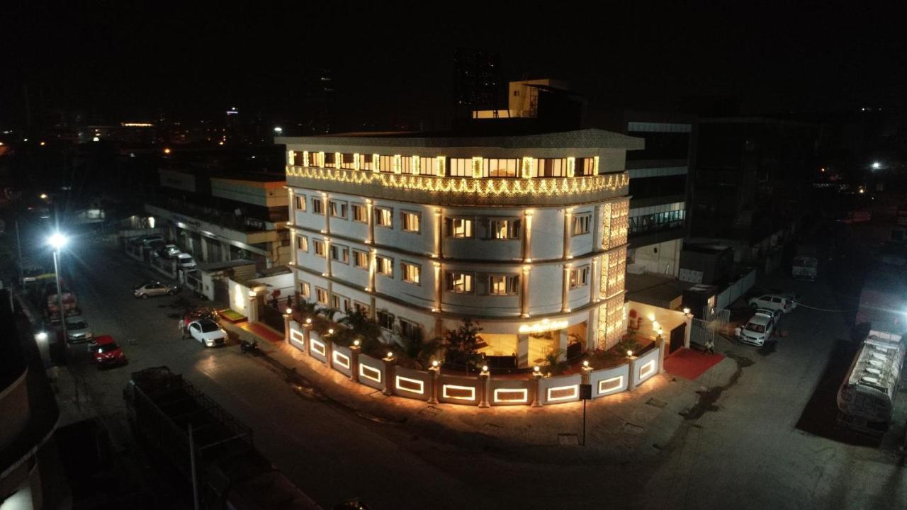 The Royal Palace Hotel 400703 Navi Mumbai Exterior photo